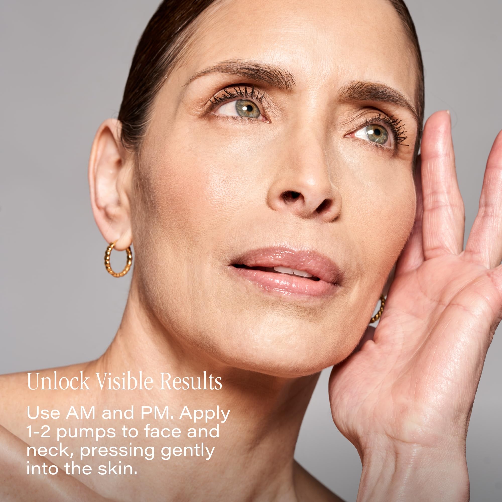 SKINN Deep Wrinkle Serum drop on hand demonstrates lightweight texture