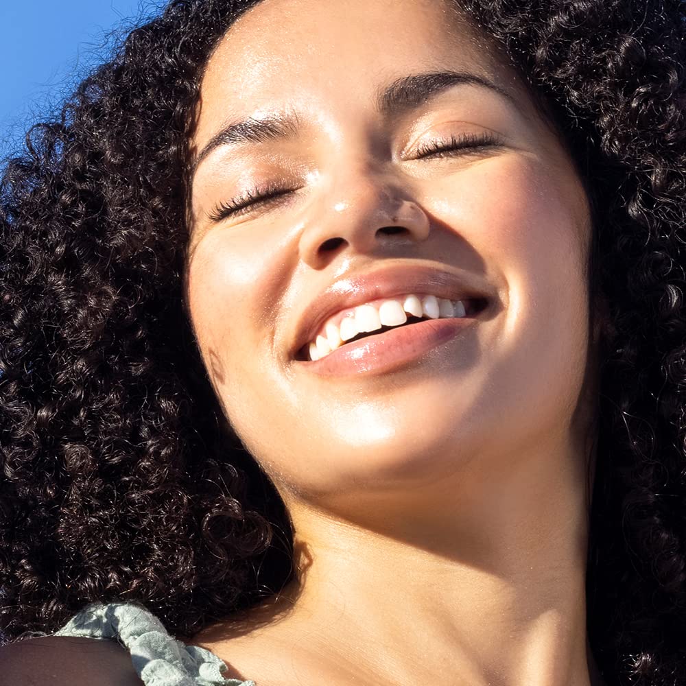 Sky Organics Grapeseed Oil dropper image highlights easy application