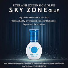 Sky Zone eyelash glue drying time close-up illustrating 1-2 second tack.