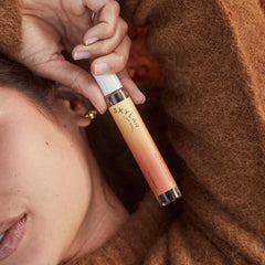 Skylar Fall Cashmere note blend with ginger and almond for sensual autumn-inspired moments.