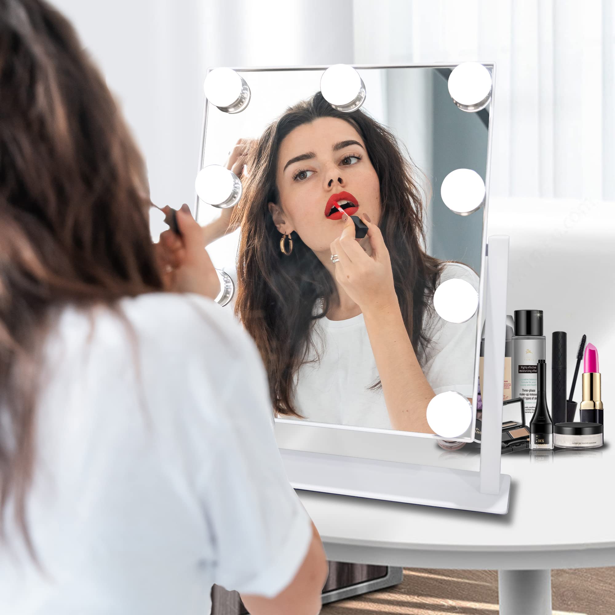 SLIMOON vanity features color modes to match ambient lighting while getting ready.