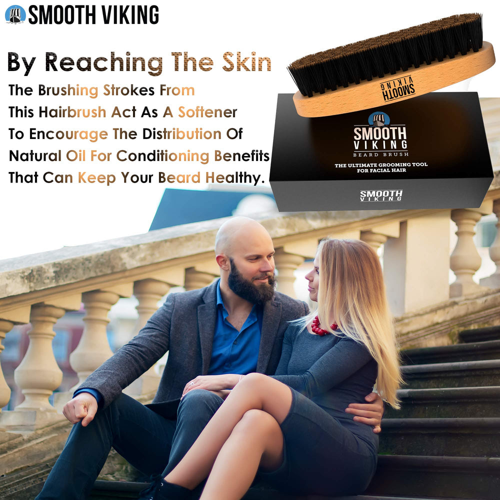 Smooth Viking premium handle design grooming tool offers comfortable grip during routine grooming.
