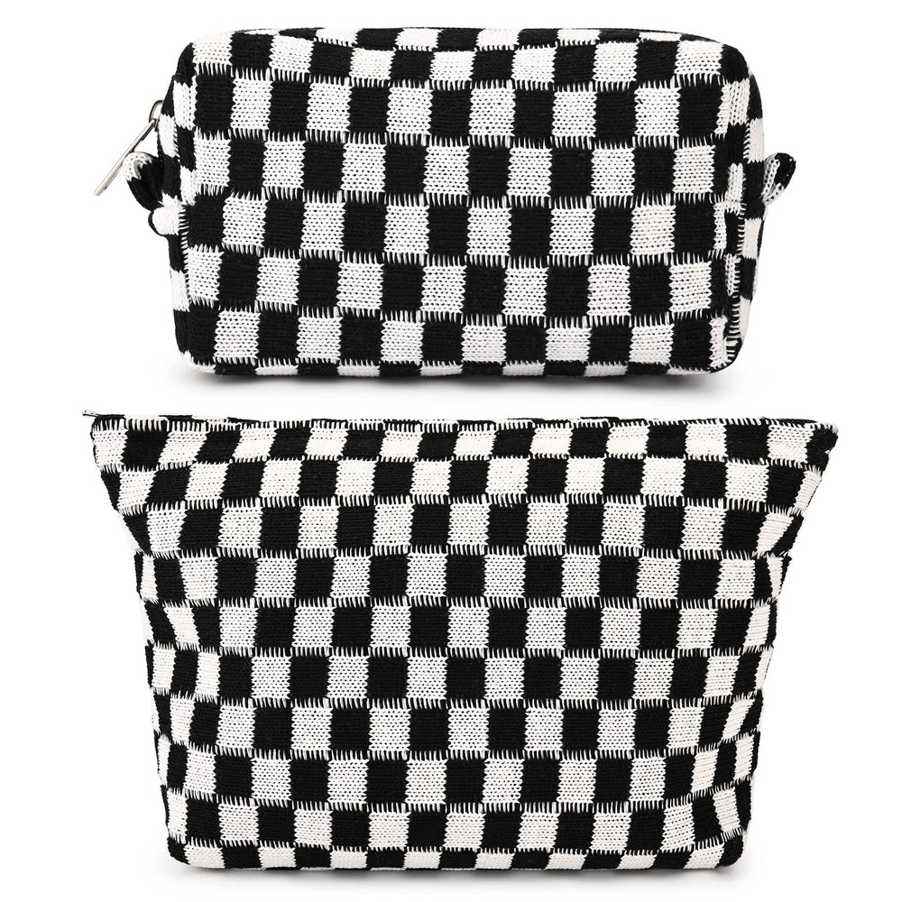 SOIDRAM checkered makeup bag image showing large capacity for cosmetics on the go
