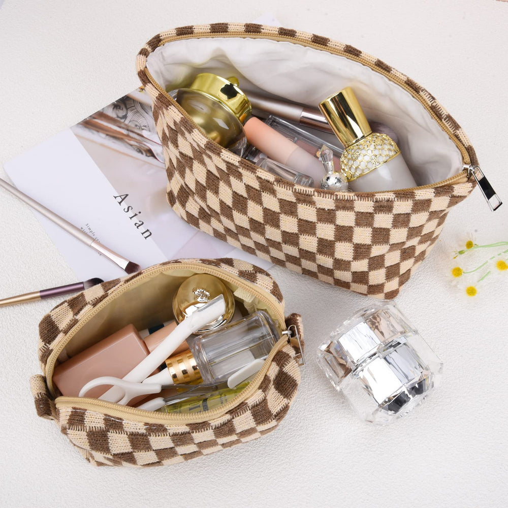 SOIDRAM cosmetics storage bag for women keeps items neatly contained and easy to find.