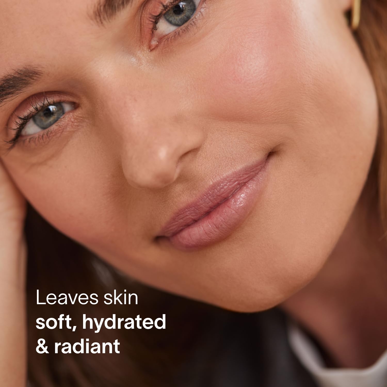 Solawave packaging imagery highlighting vegan, cruelty-free formulation.