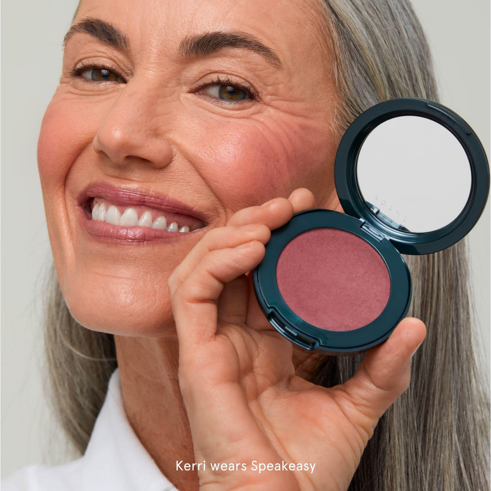 SOSHE Blurring Pillow Blush swatch in dusty mauve ideal for everyday wear