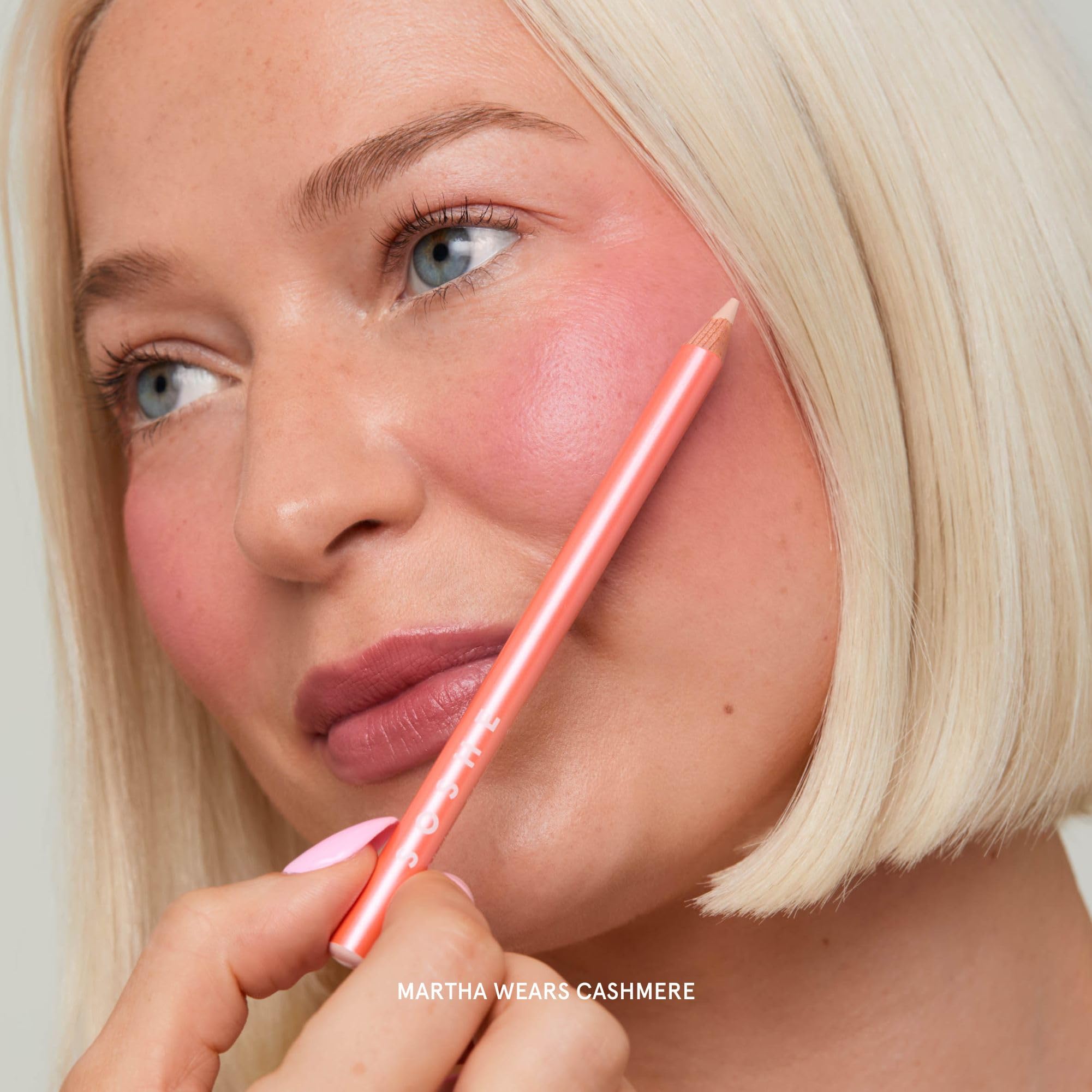 SOSHE formula features squalane and rice bran wax for creamy comfort.