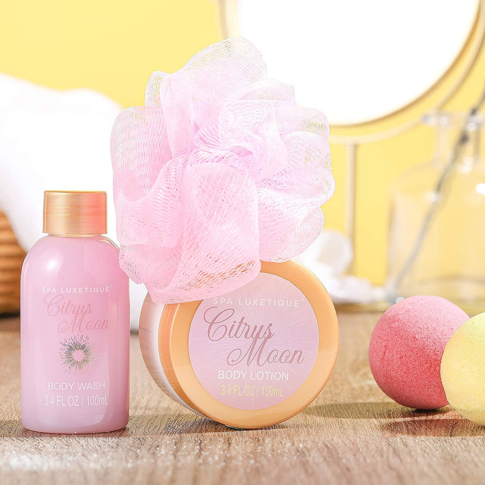 Spa Luxetique bath bombs in two-pack for a relaxing soak.
