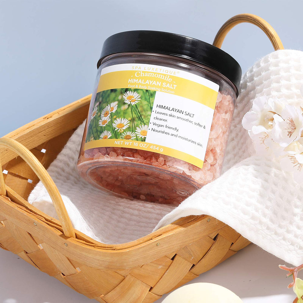 Spa Luxetique bath bombs set for rich bubbles and moisturizing bath.