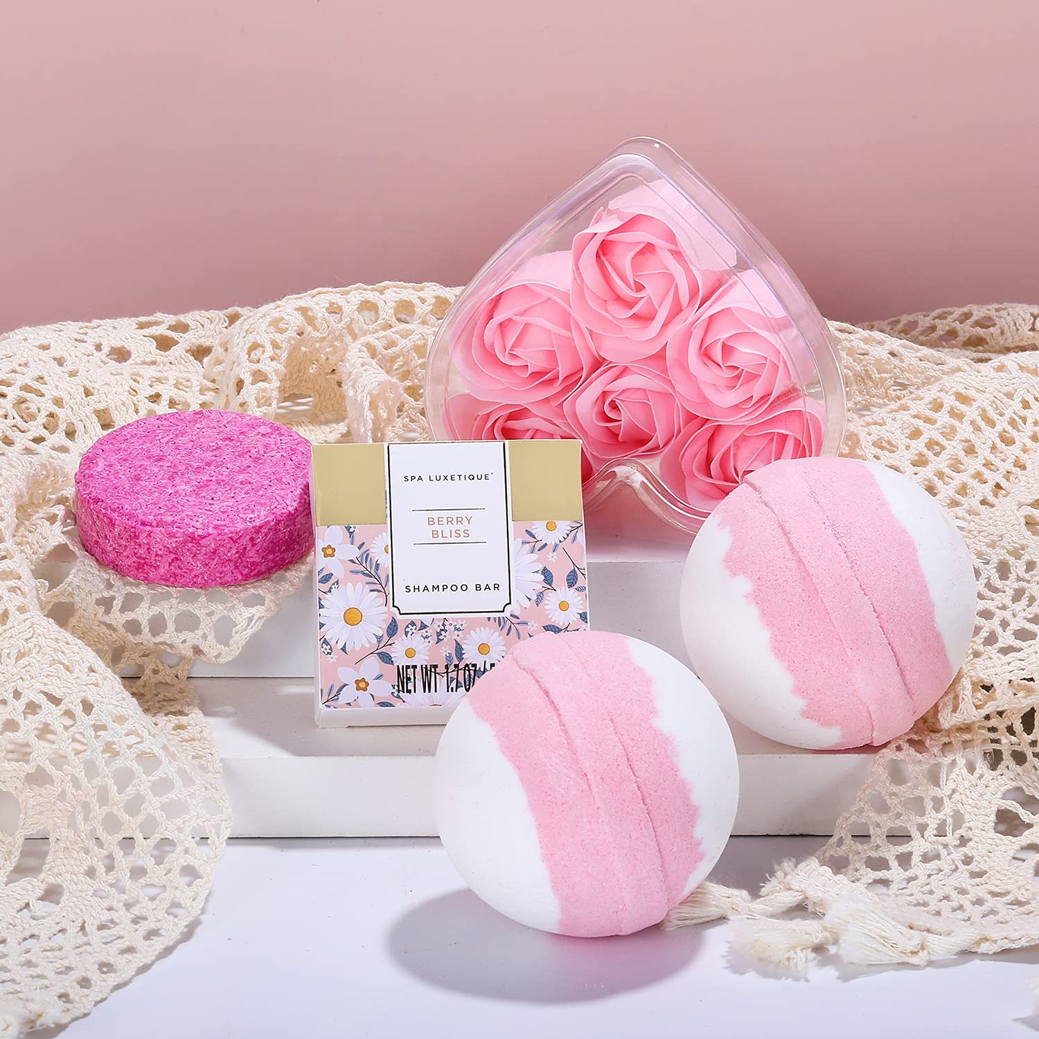 Spa Luxetique Daisy Dream gift box ready for gifting on special occasions
