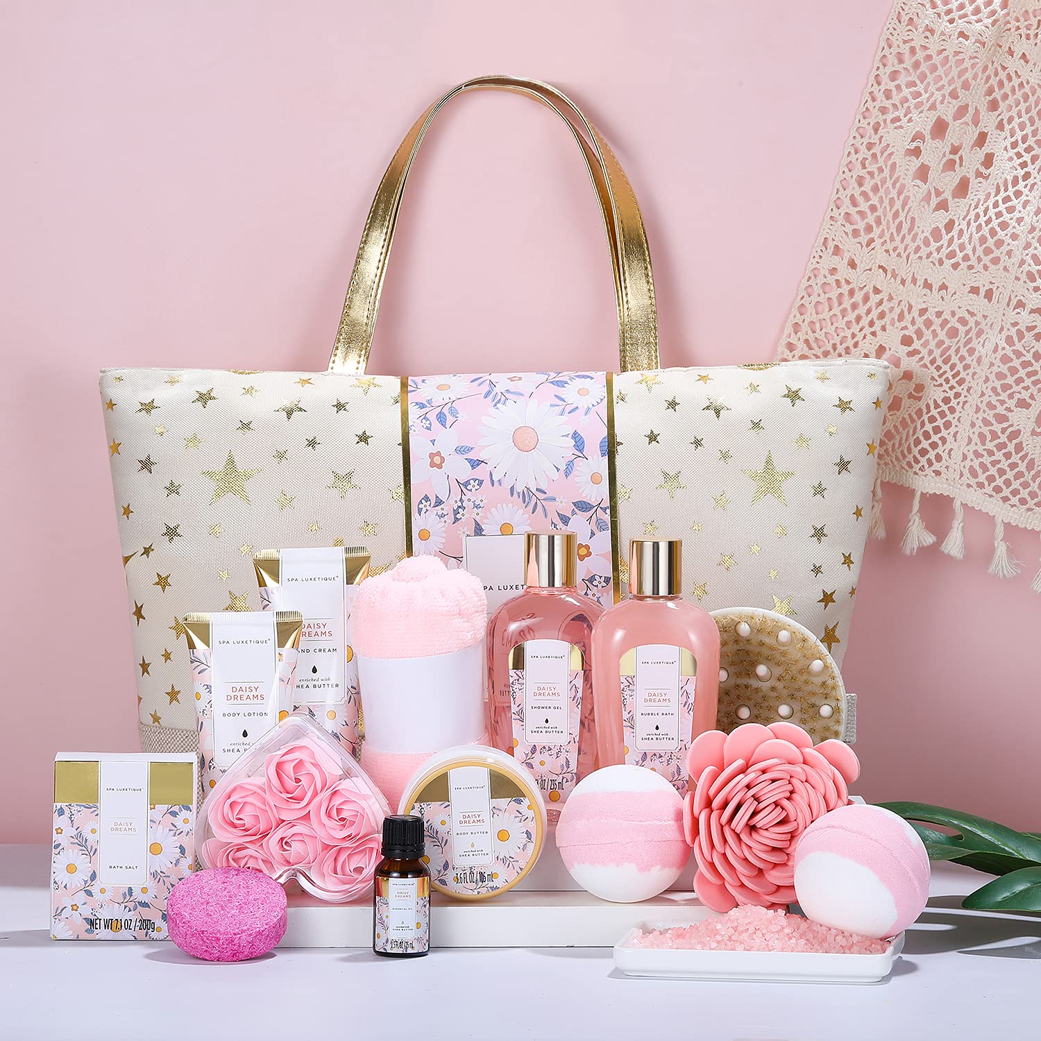 Spa Luxetique Daisy Dream shower gel bottle highlighting cleansing formula
