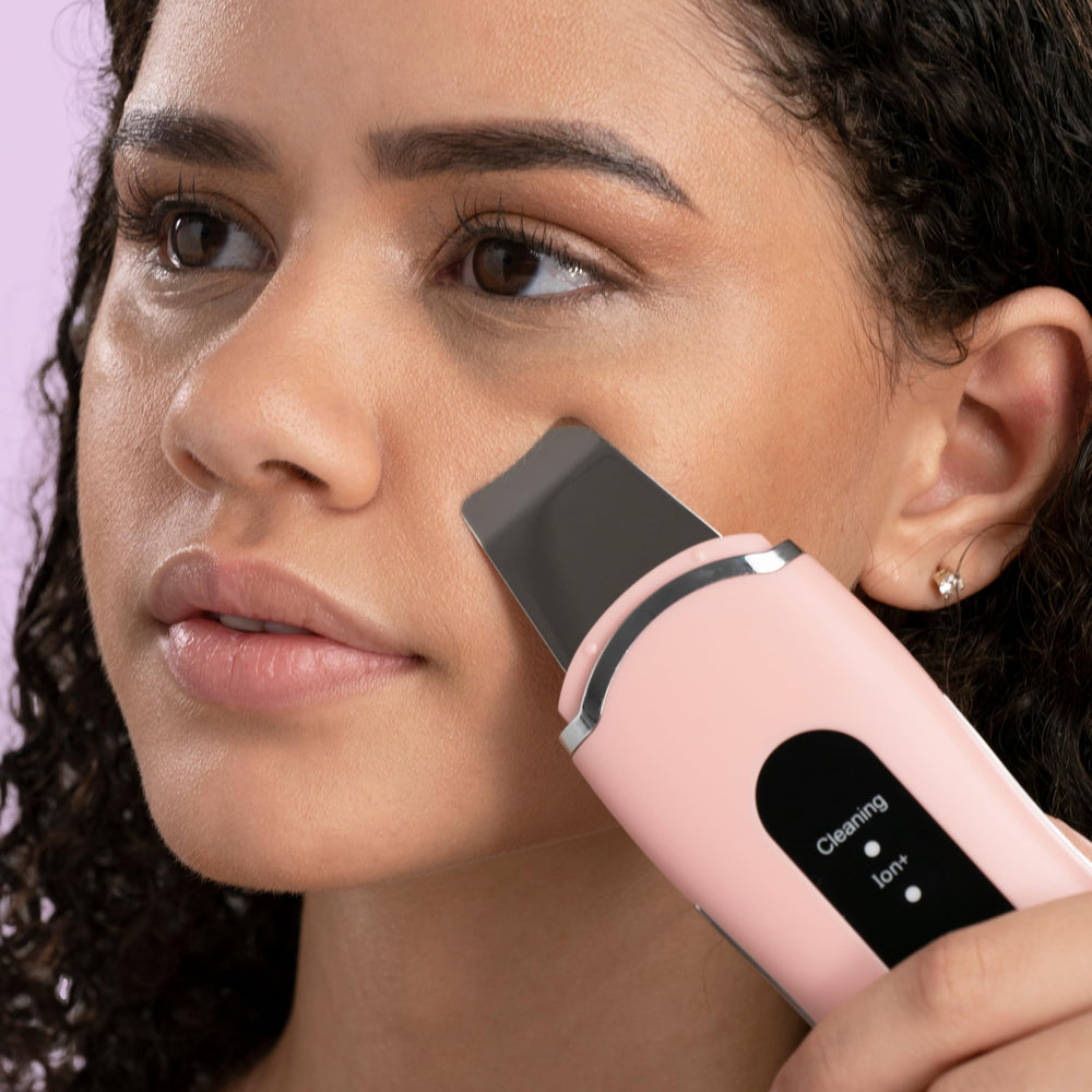 Spa Sciences LELA travel-friendly design supports on-the-go skincare sessions.