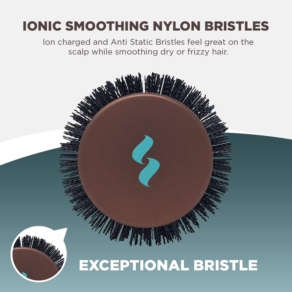 SPORNETTE Ion Fusion ribbed handle provides a comfortable grip.