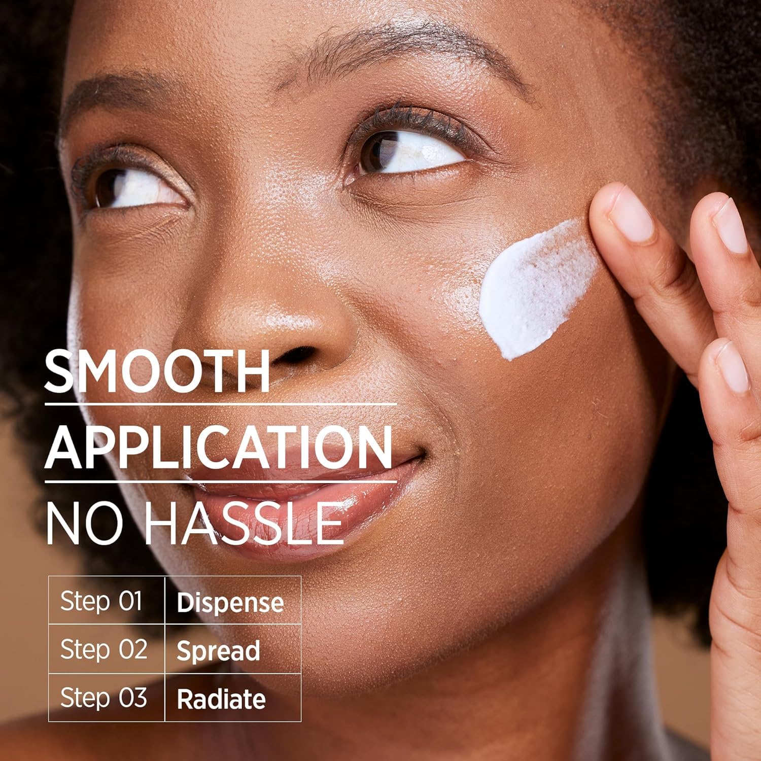 St. Mege Rice Sunscreen texture-lightweight shows a feather-light feel on skin