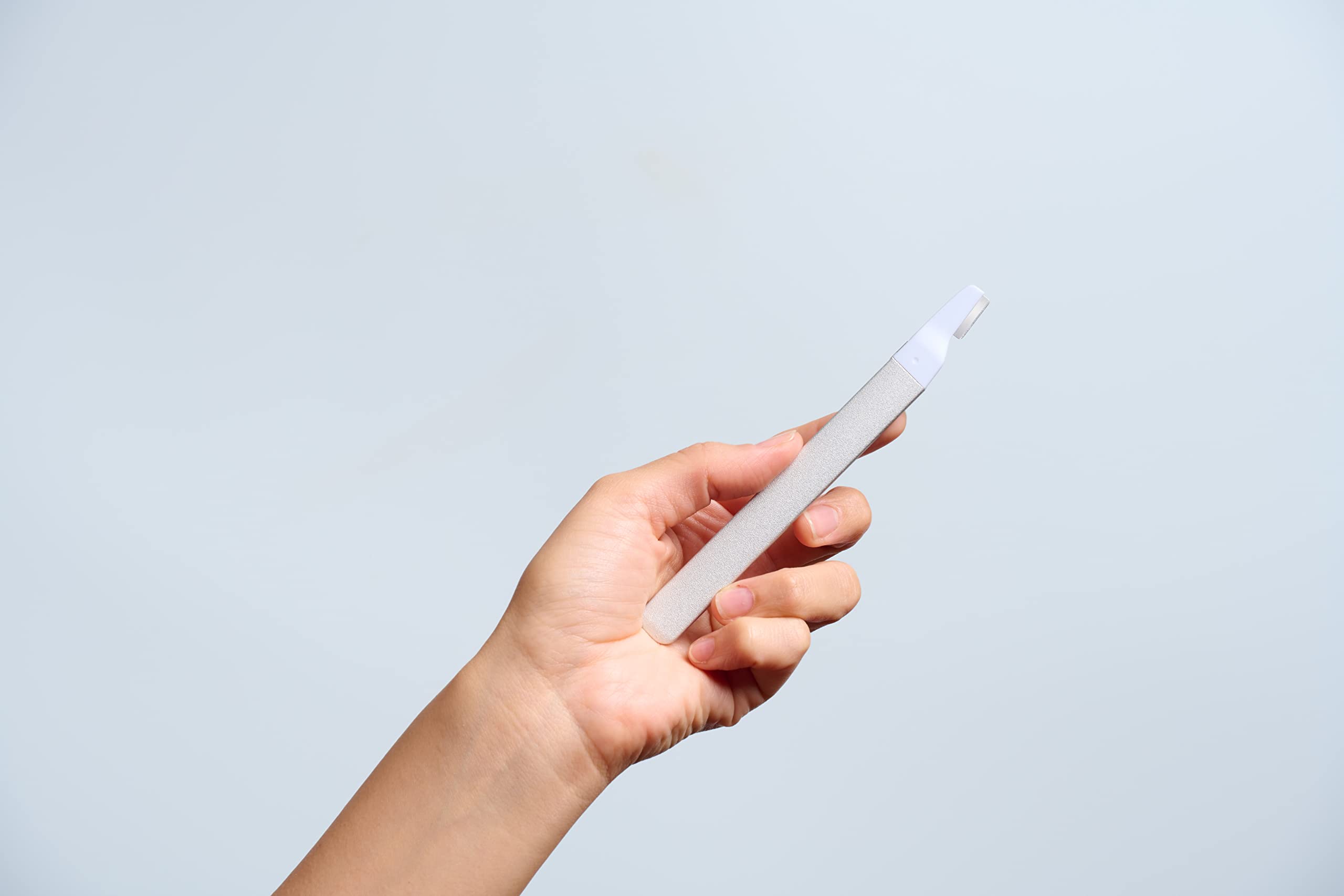StackedSkincare easy-change dermaplaning blades for quick monthly upkeep and hygienic use.