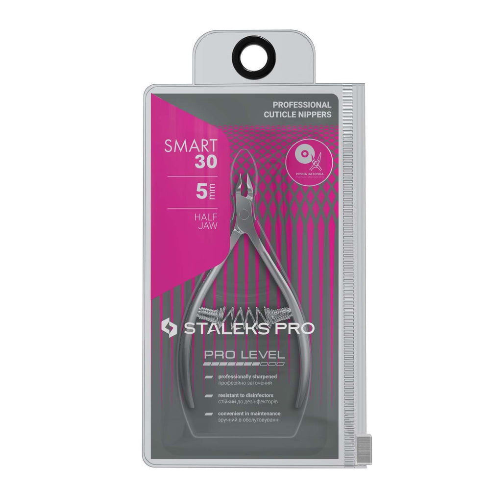 Staleks Pro SMART 30 cuticle nippers with angled cutting edges for hard-to-reach corners.