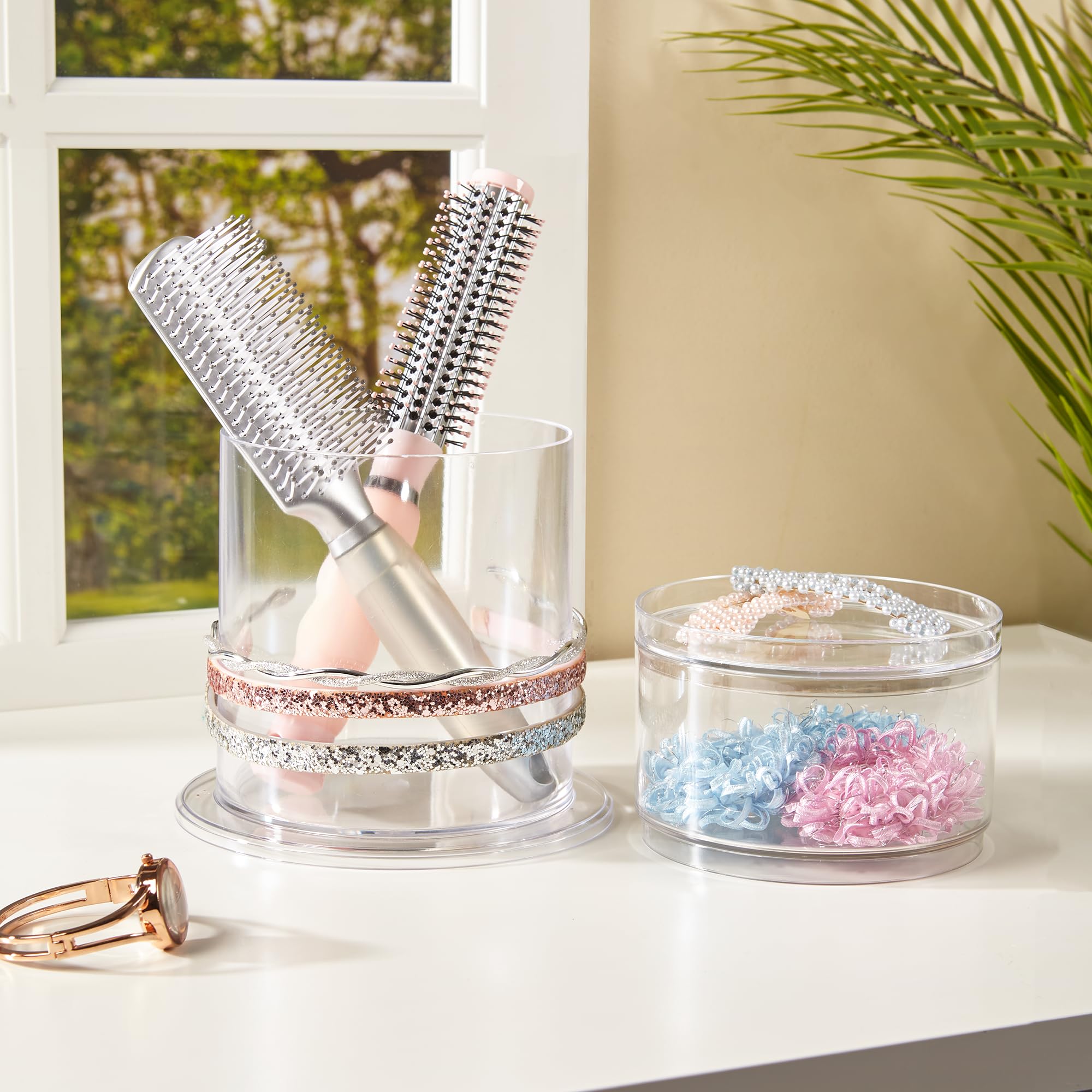 STORi Bella dresser and desk setup shows clutter-free surfaces