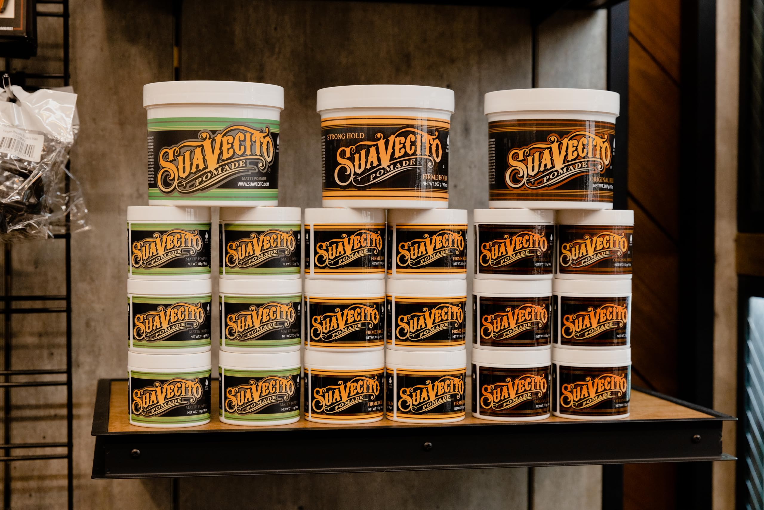 Suavecito Original Hold Pomade 32oz tub packaging ready for daily use.