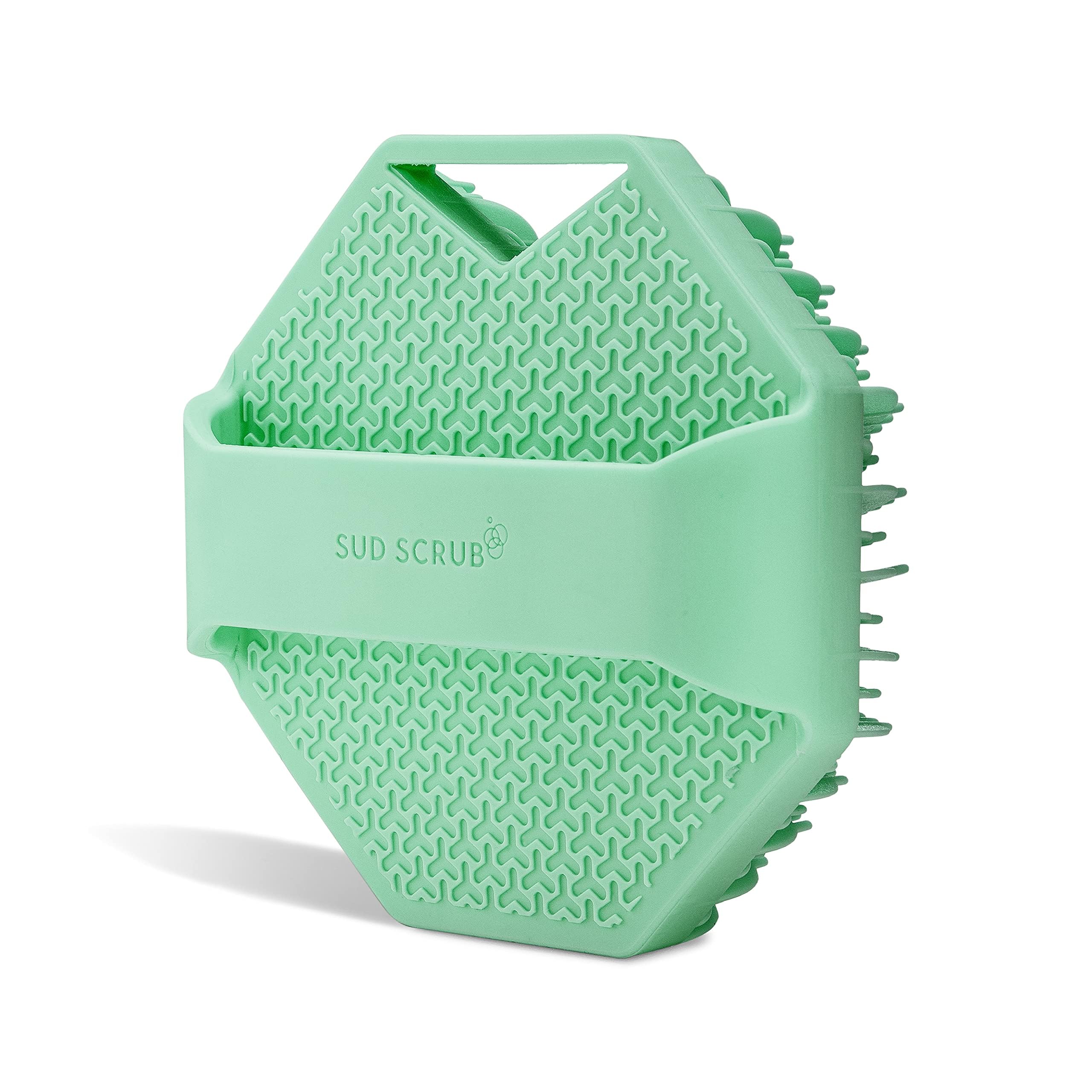 Sud Scrub scented mint offers refreshing shower cleansing with a gentle exfoliation