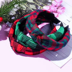 SUMERSHA non-slip headband with elastic base keeps hair in place during activities.