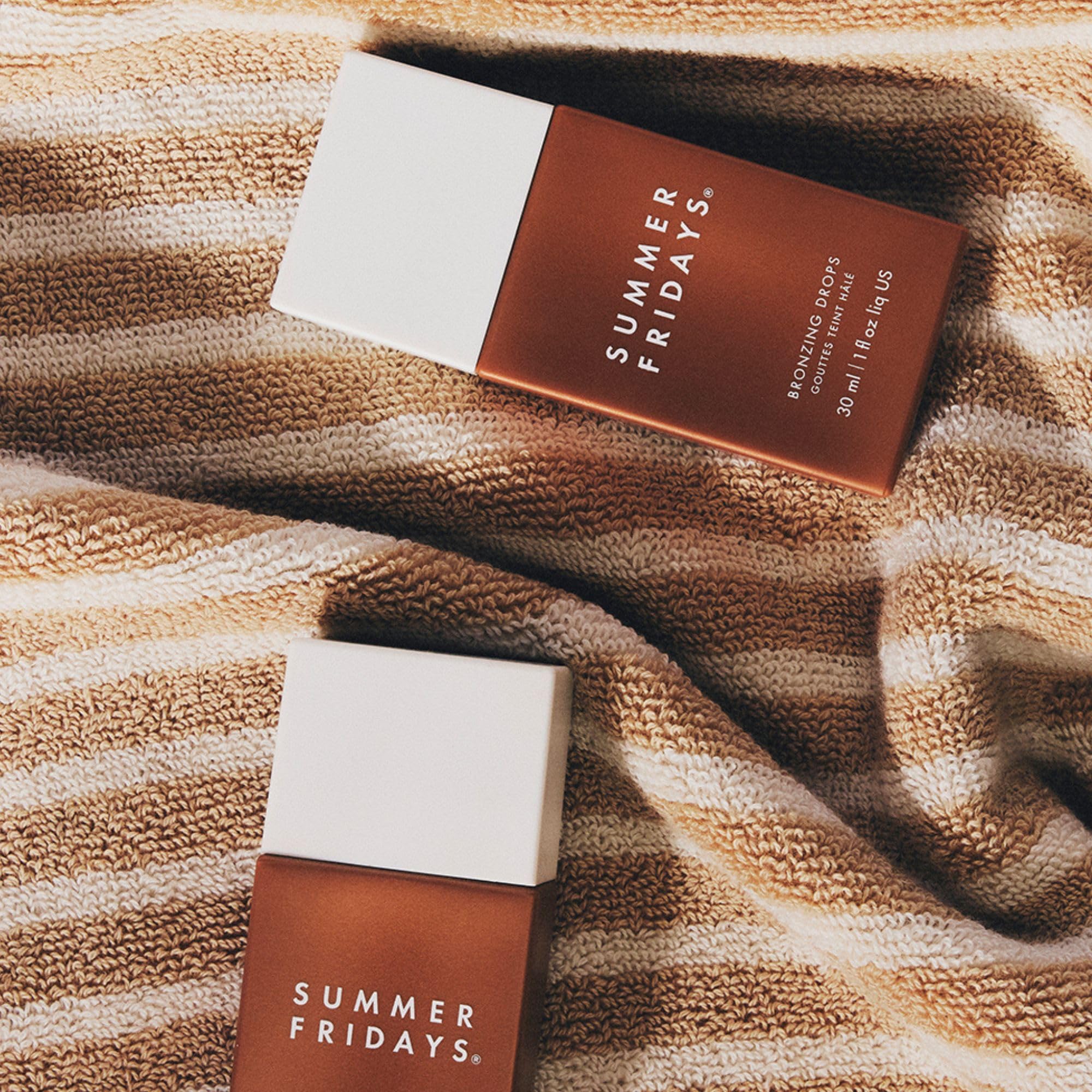 Apply for a soft dewy finish that enhances natural tone