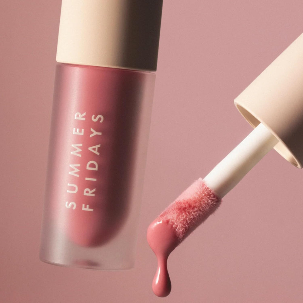 Non-sticky formula of Dream Lip Oil shown in product image