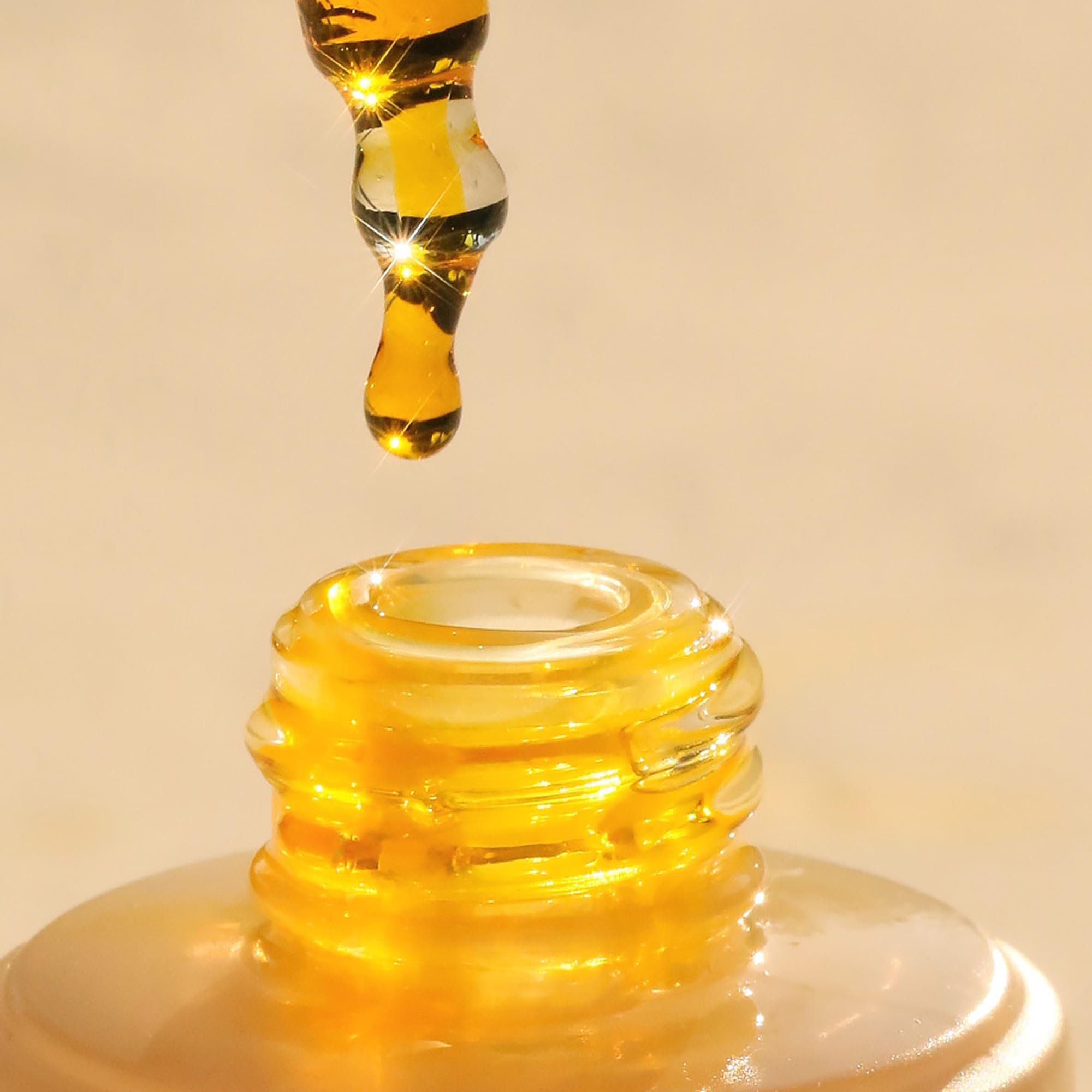Glow application with Heavenly Sixteen Face Oil on skin for radiant look