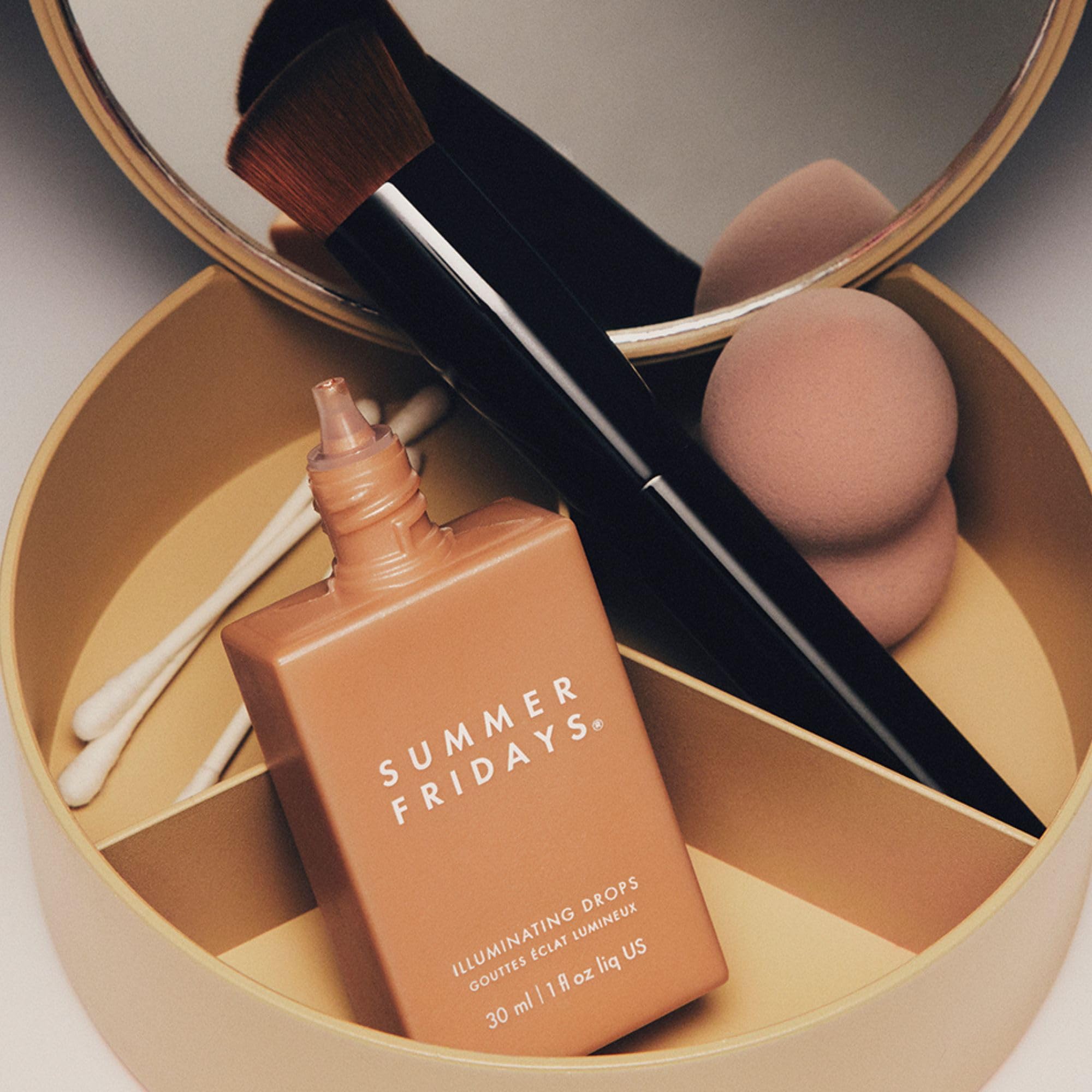 Summer Fridays Illuminating Drops tiger-grass formula for soothing, redness-reducing vibes.