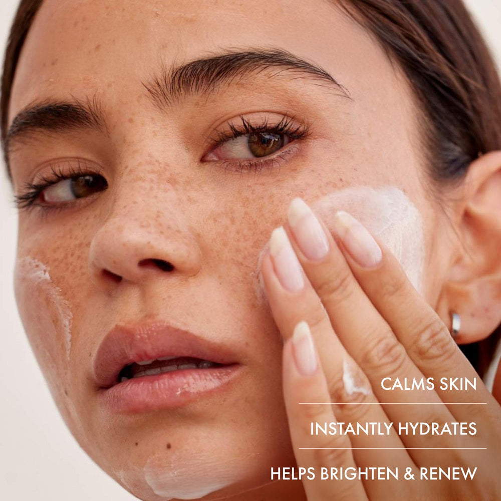 Dispense action demonstrates easy portion control for moisturization or masking