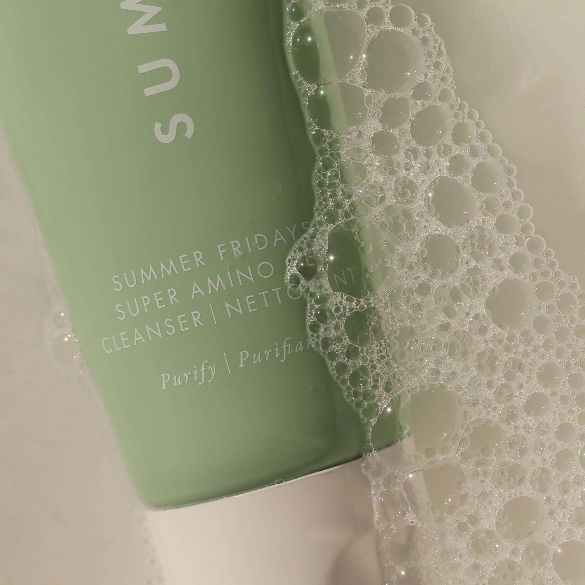 Summer Fridays Super Amino Gel Cleanser maris-sal-minerals close-up conveys calming radiance
