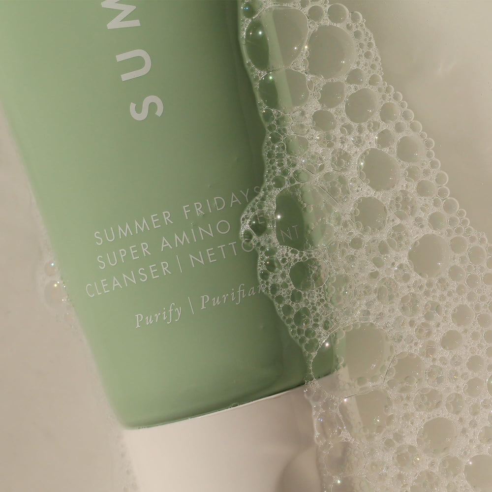 Summer Fridays Super Amino Gel Cleanser maris-sal-minerals close-up conveys calming radiance