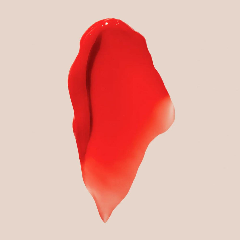 Summer Fridays Tinted Lip Butter Poppy application highlights instant moisture for everyday lips.