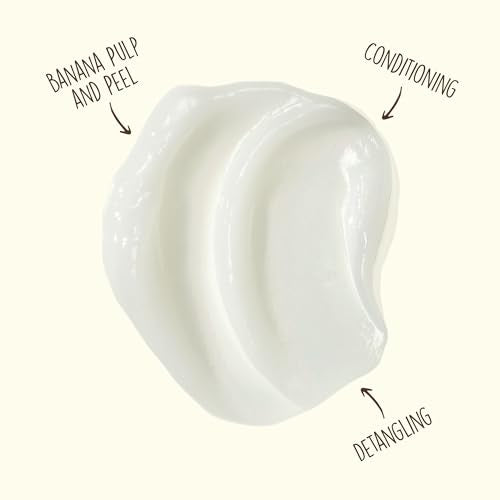 Sun Bum Revitalizing Detangler pump-dispense demonstrates easy application for detangling and frizz control.