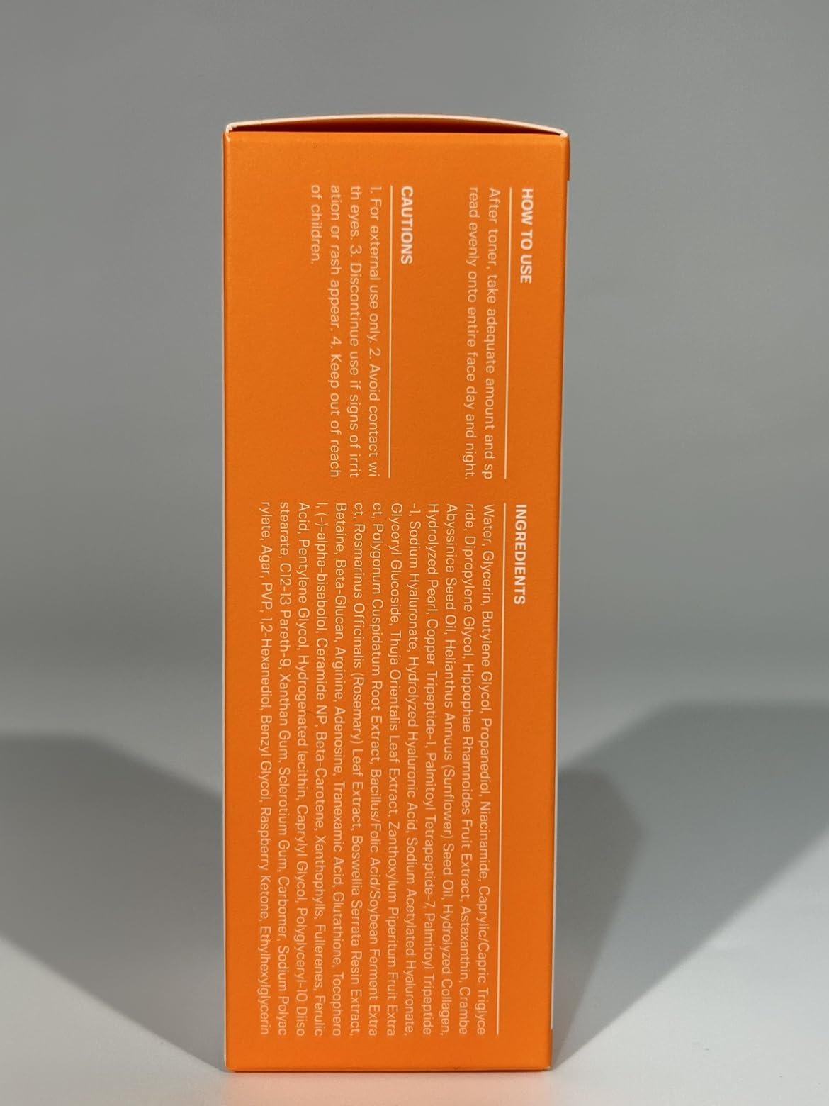 SUNGBOON EDITOR Active Marine Astaxanthin Serum pump-dispense enables clean application.