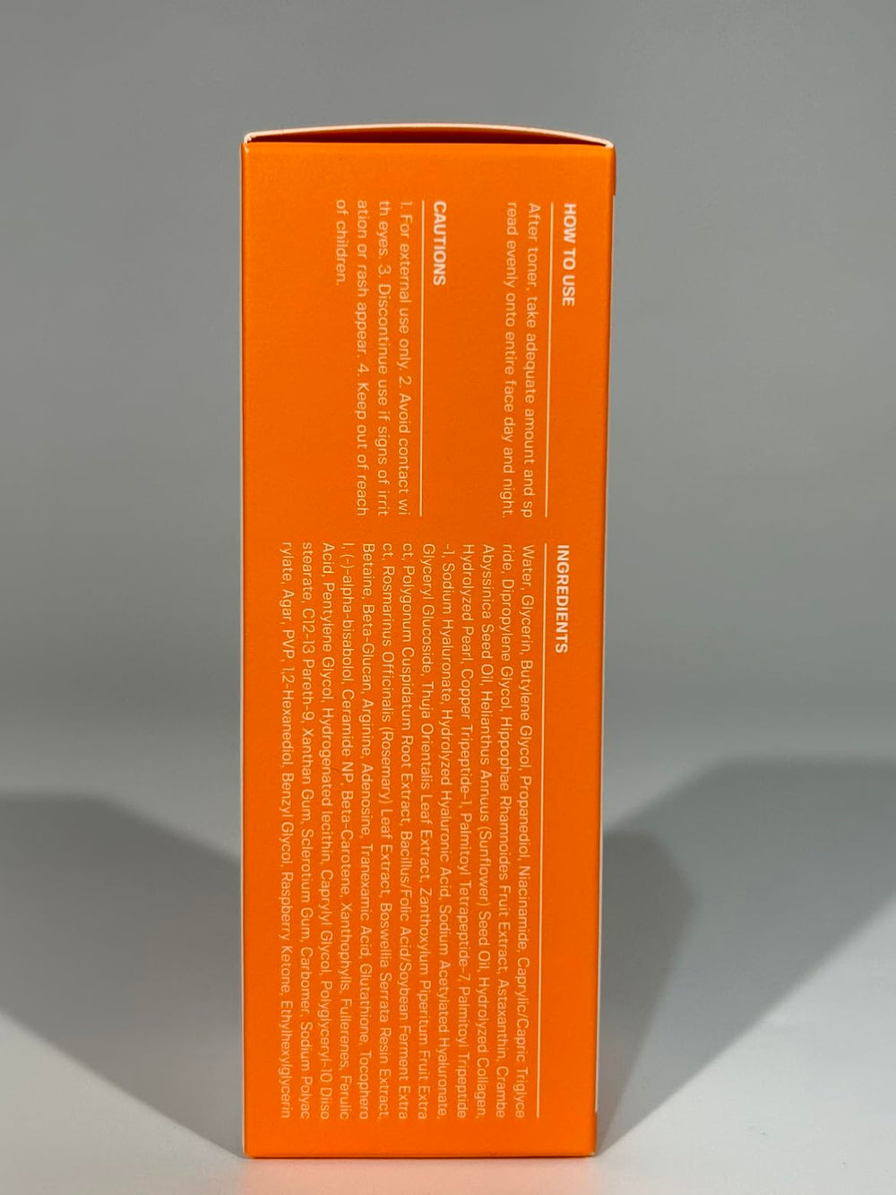 SUNGBOON EDITOR Active Marine Astaxanthin Serum pump-dispense enables clean application.