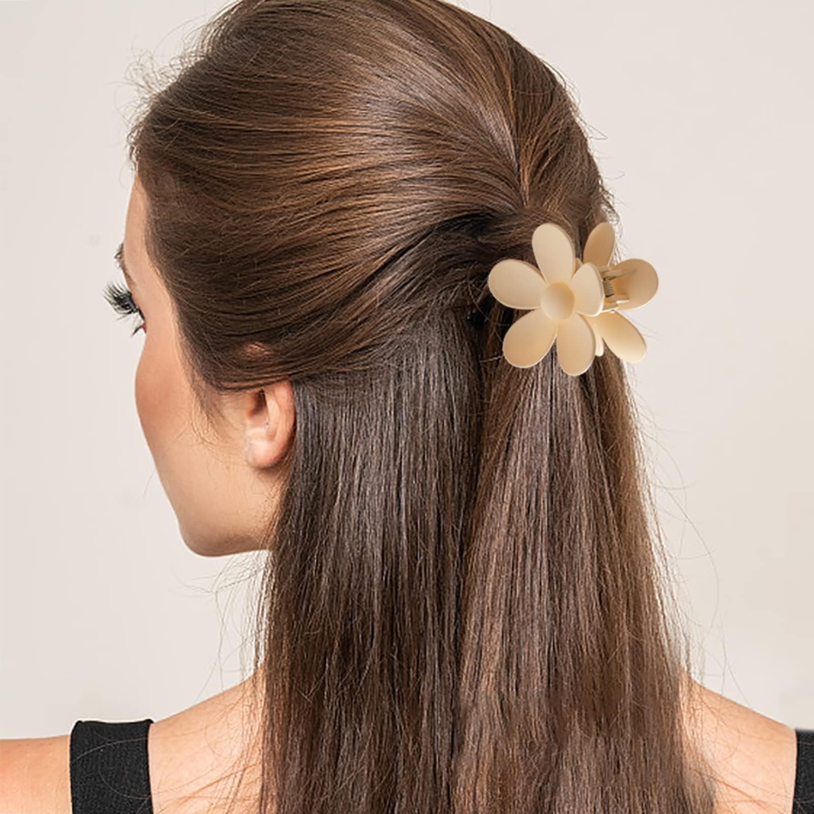 Sunolga flower claw clip in beige for elegant everyday hold