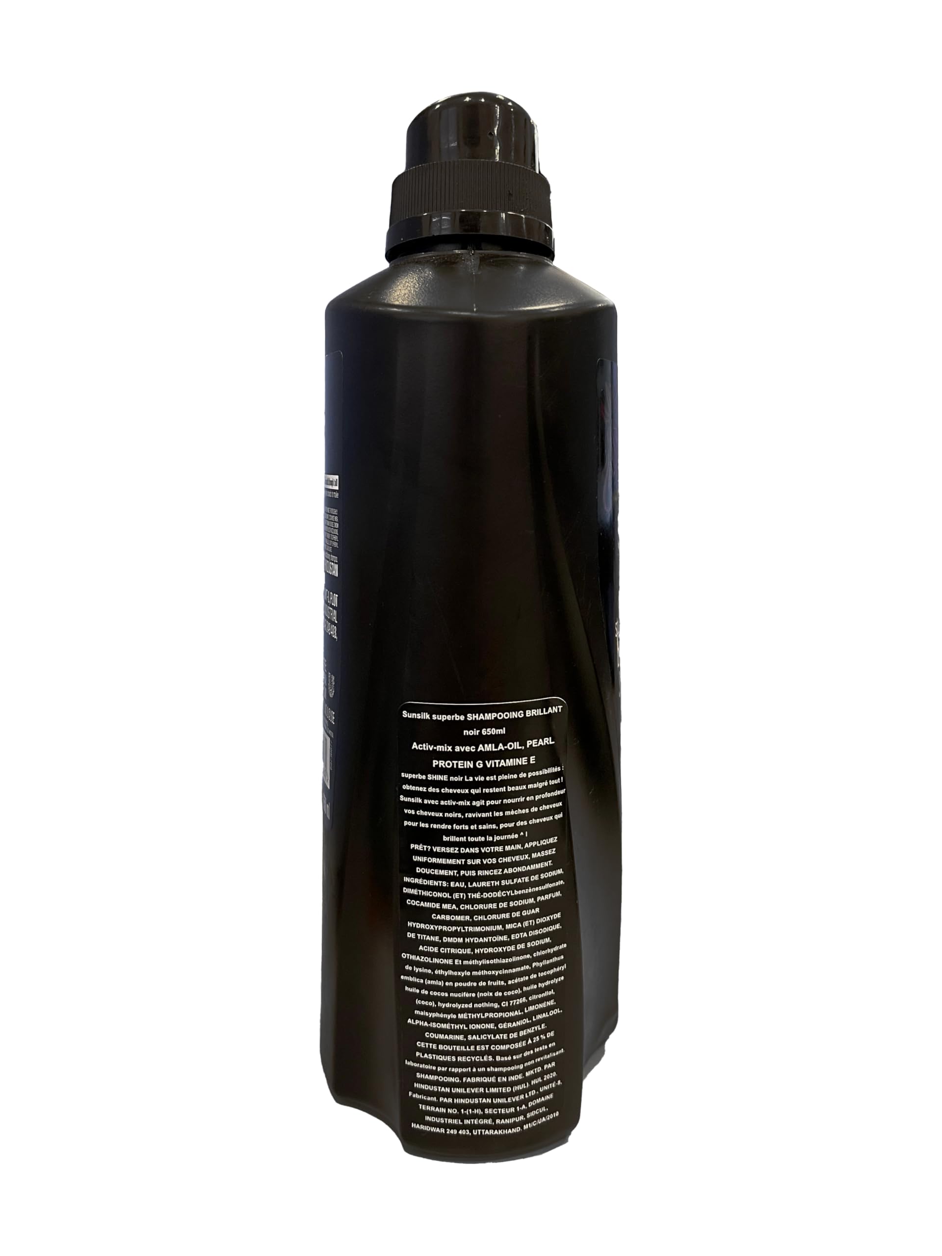Sunsilk Stunning Black Shine Shampoo liquid dispense close-up emphasizes easy dose and smooth application