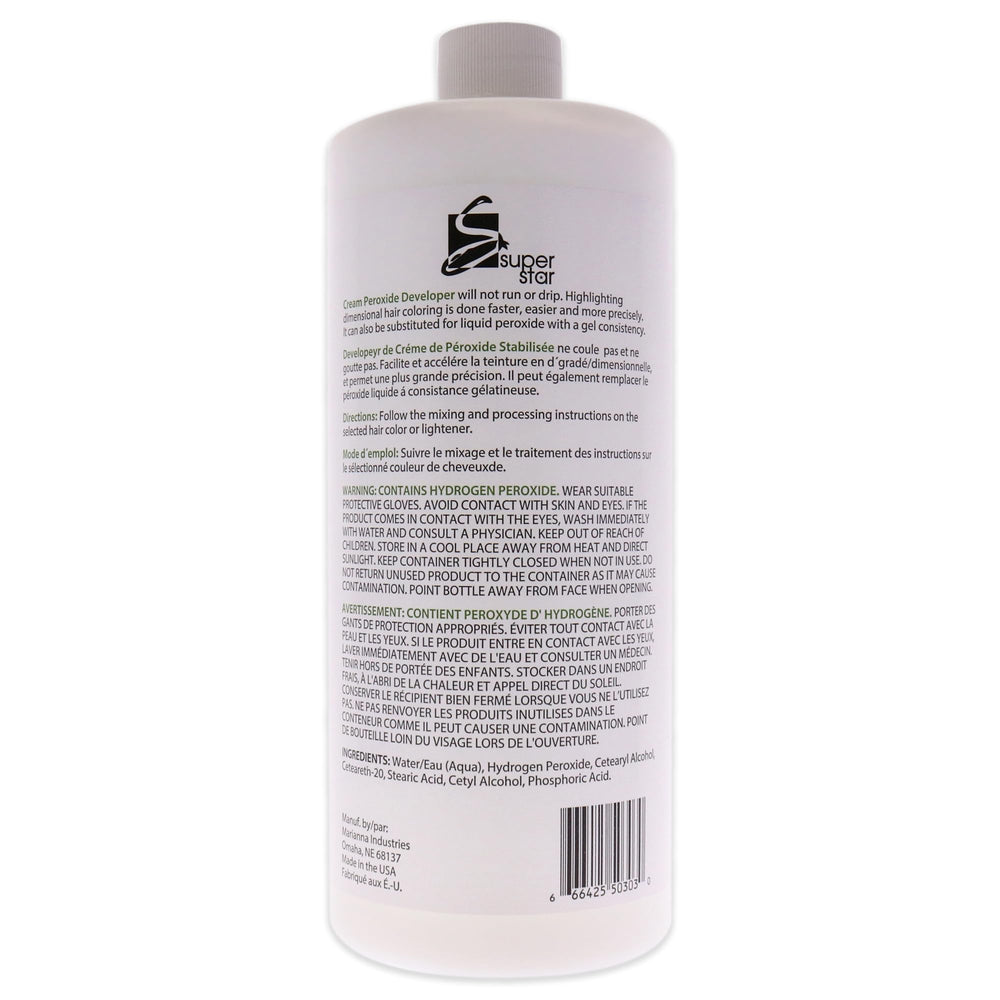 SUPER STAR stabilized cream peroxide developer application demonstrates controlled non-drip color highlights.