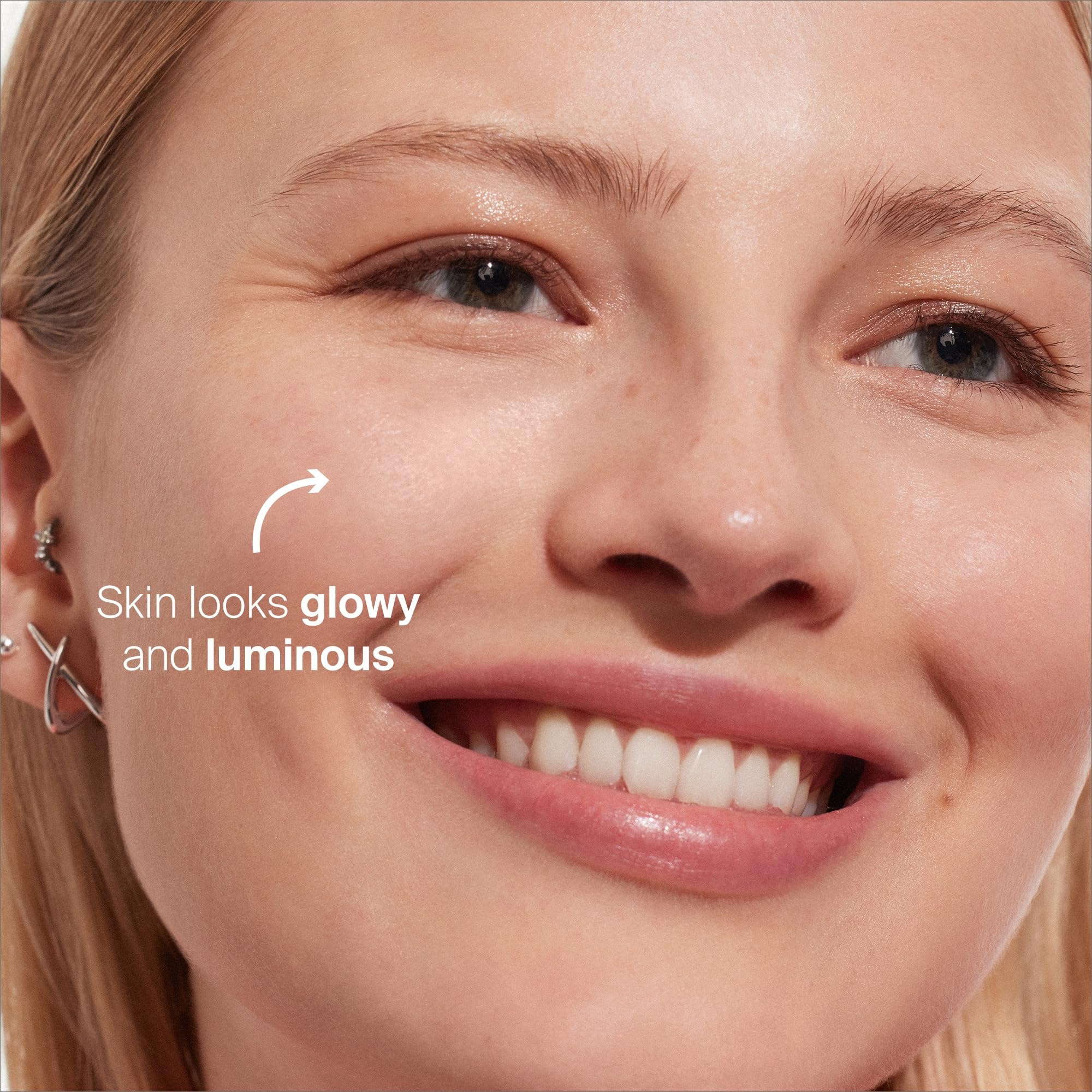 Supergoop Glowscreen Dawn hydration with hyaluronic acid.