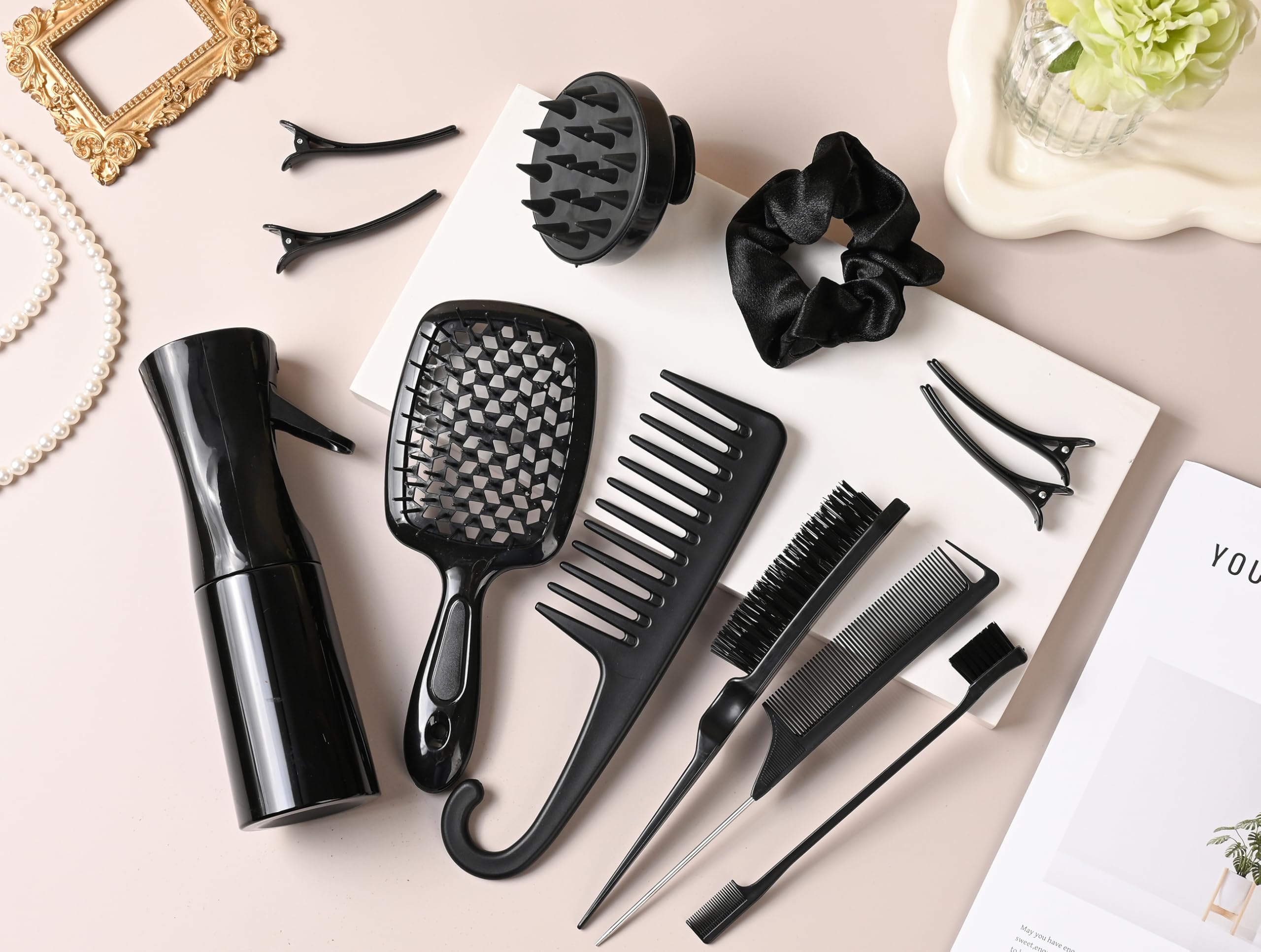 SUPHOUSE edge brush creates smooth edges while protecting baby hair.