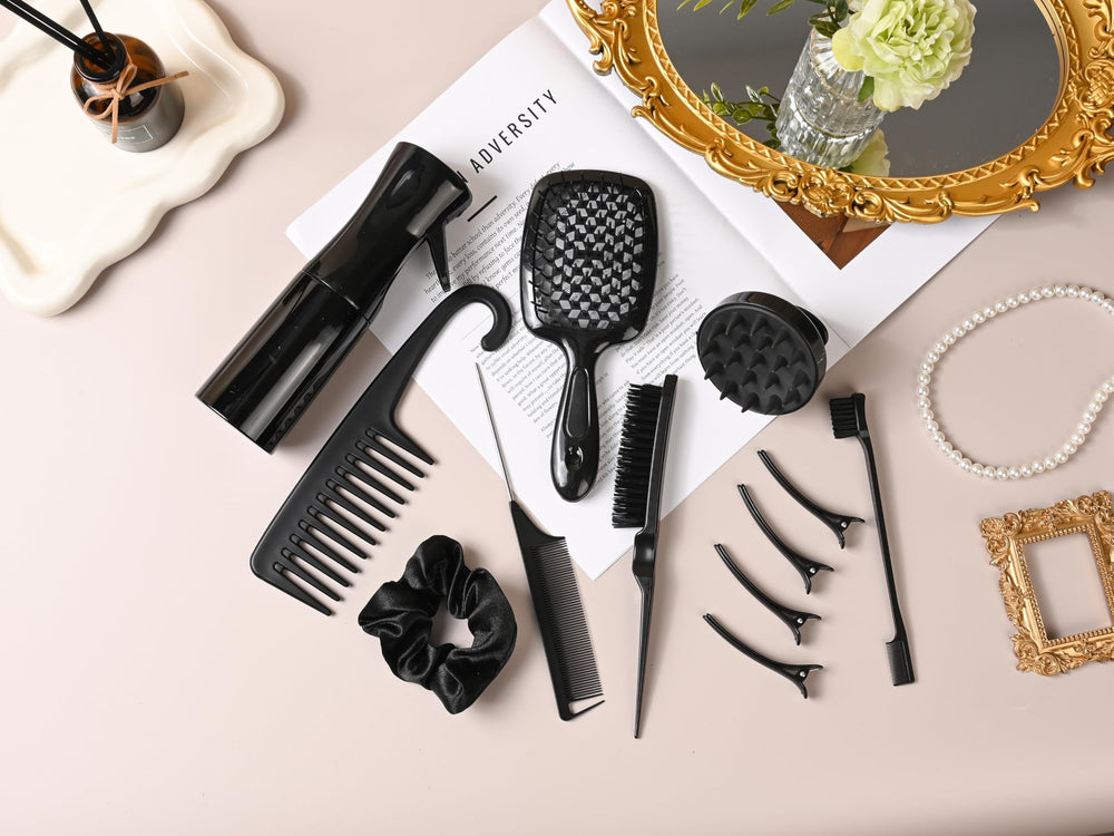SUPHOUSE storage pouch keeps brushes organized for travel.