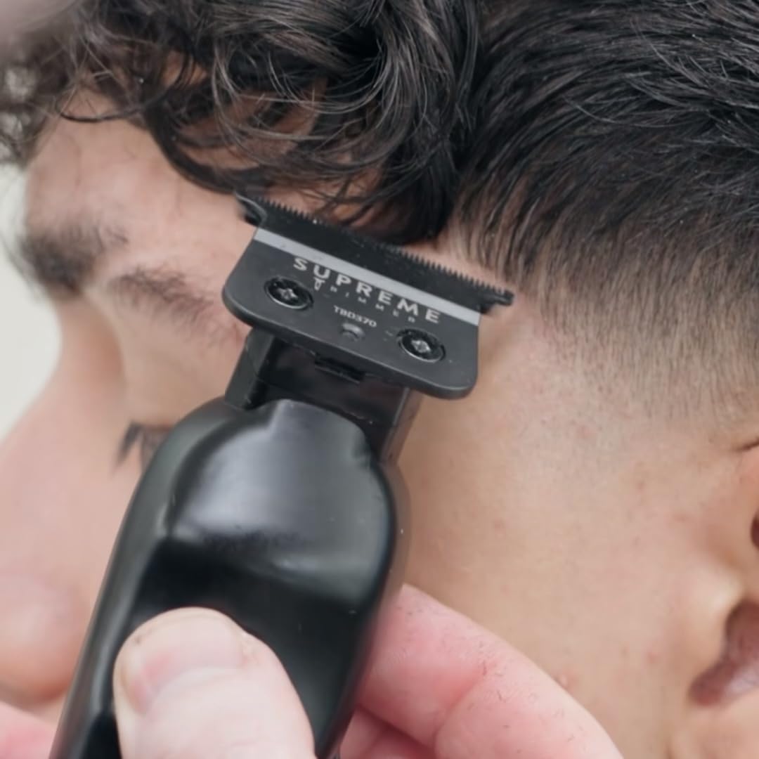 Supreme Trimmer IPX6 waterproof shaver handles wet bathroom routines.