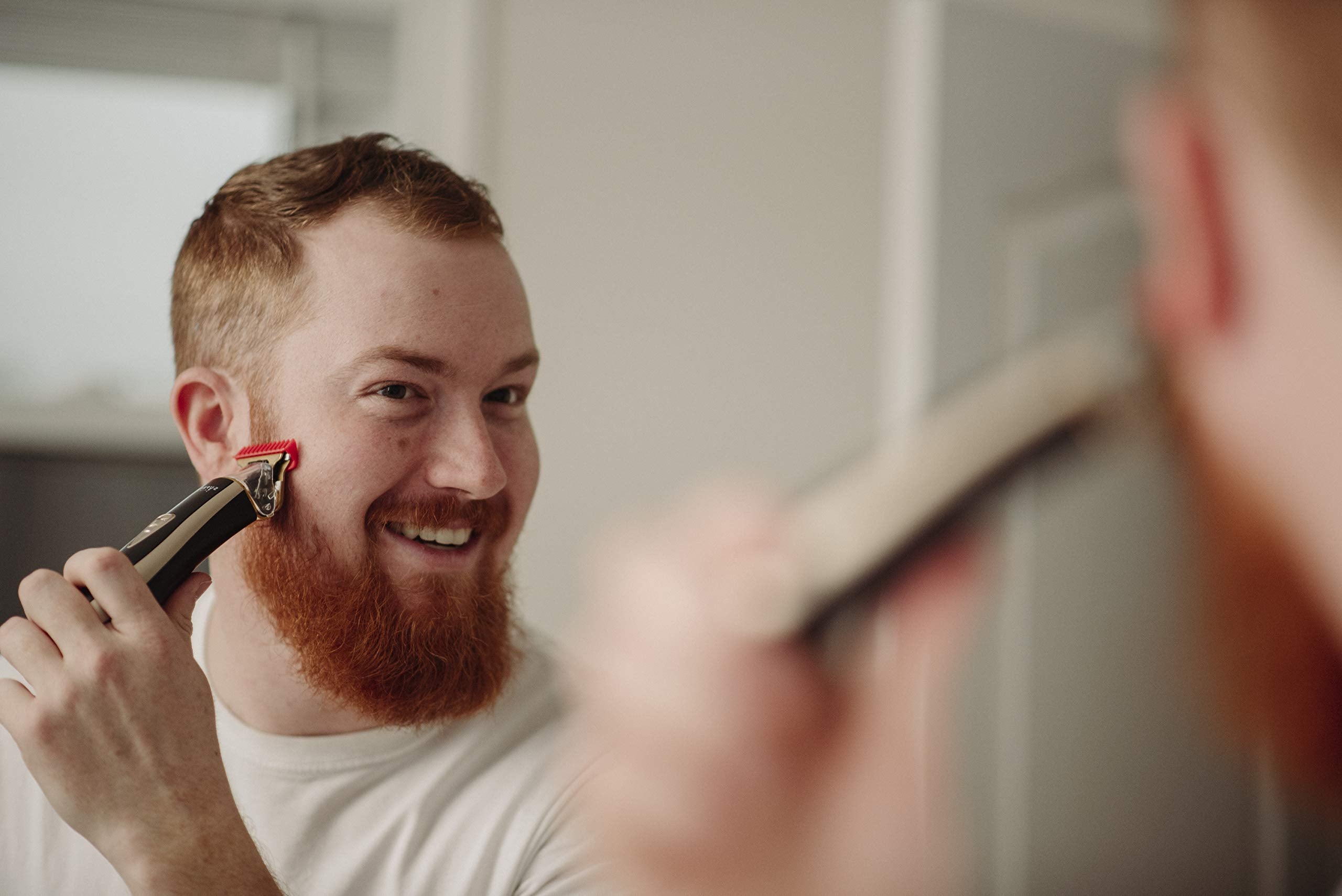 Supreme Trimmer T Shaper included accessories provide a complete grooming setup.
