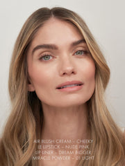 Sweed Le Lipstick glide demonstrates a smooth, even application.