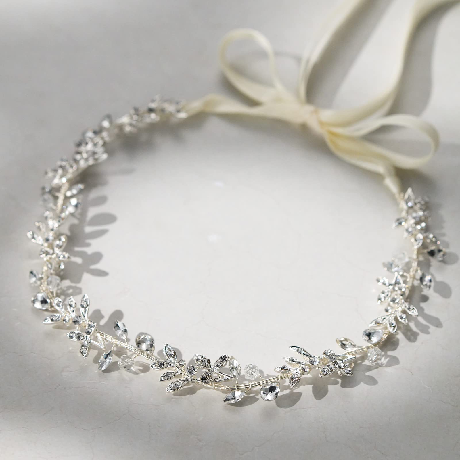 SWEETV bridal headband arrives gift-wrapped for a ready-to-gift moment