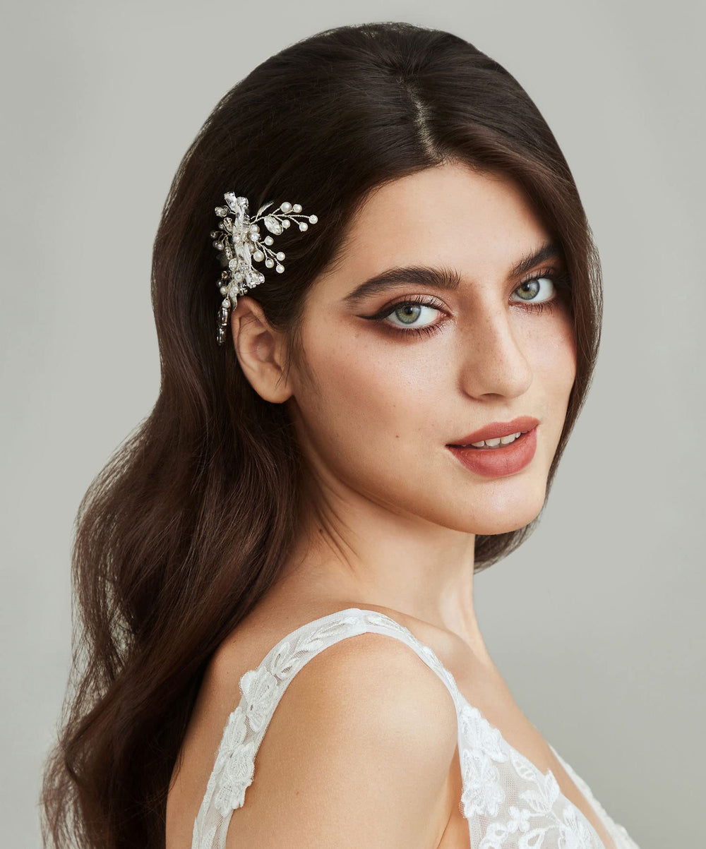 SWEETV bridesmaid hair comb on display showcases elegant, party-ready styling.