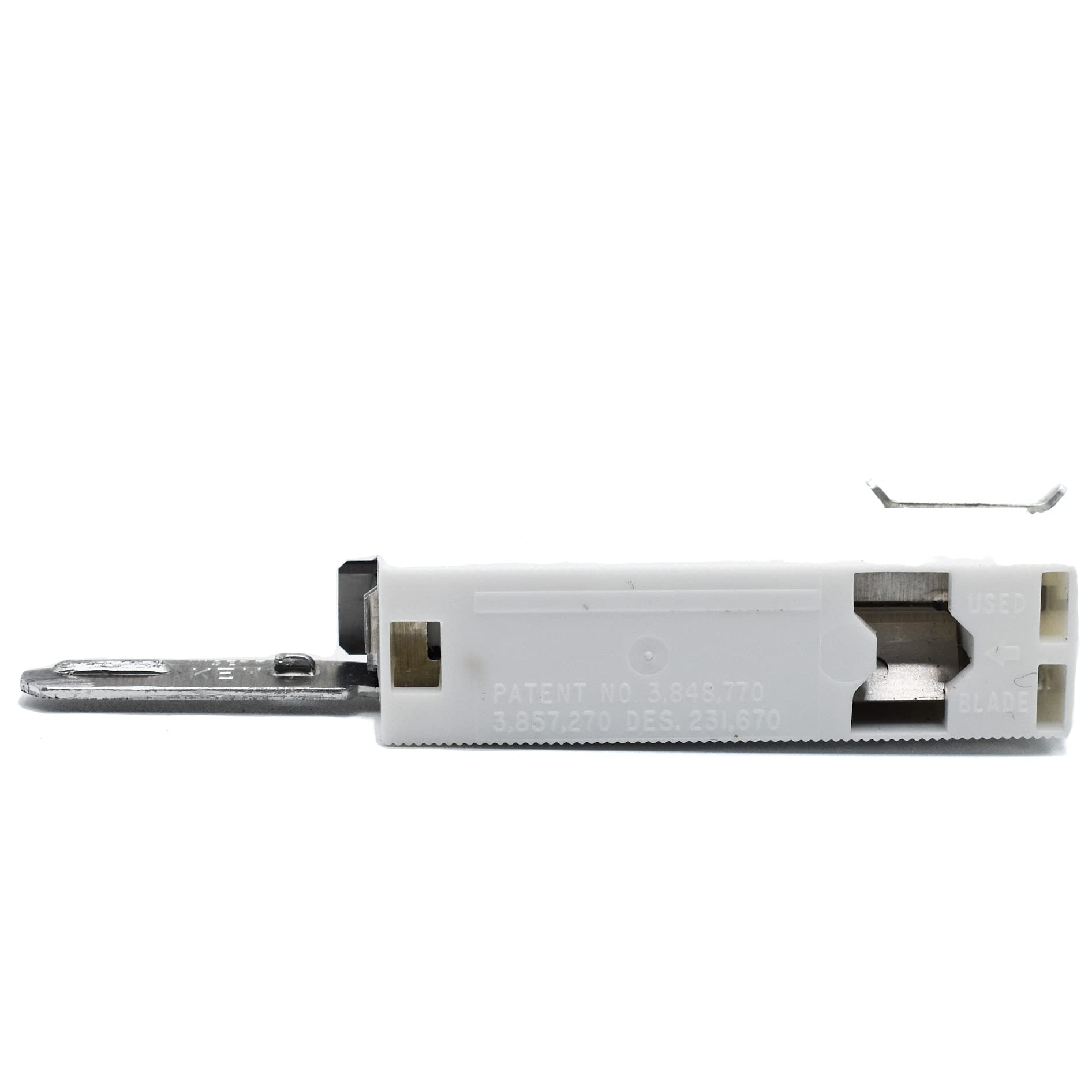 Taconic Shave USA-made blades ensuring consistent sharpness and durability.