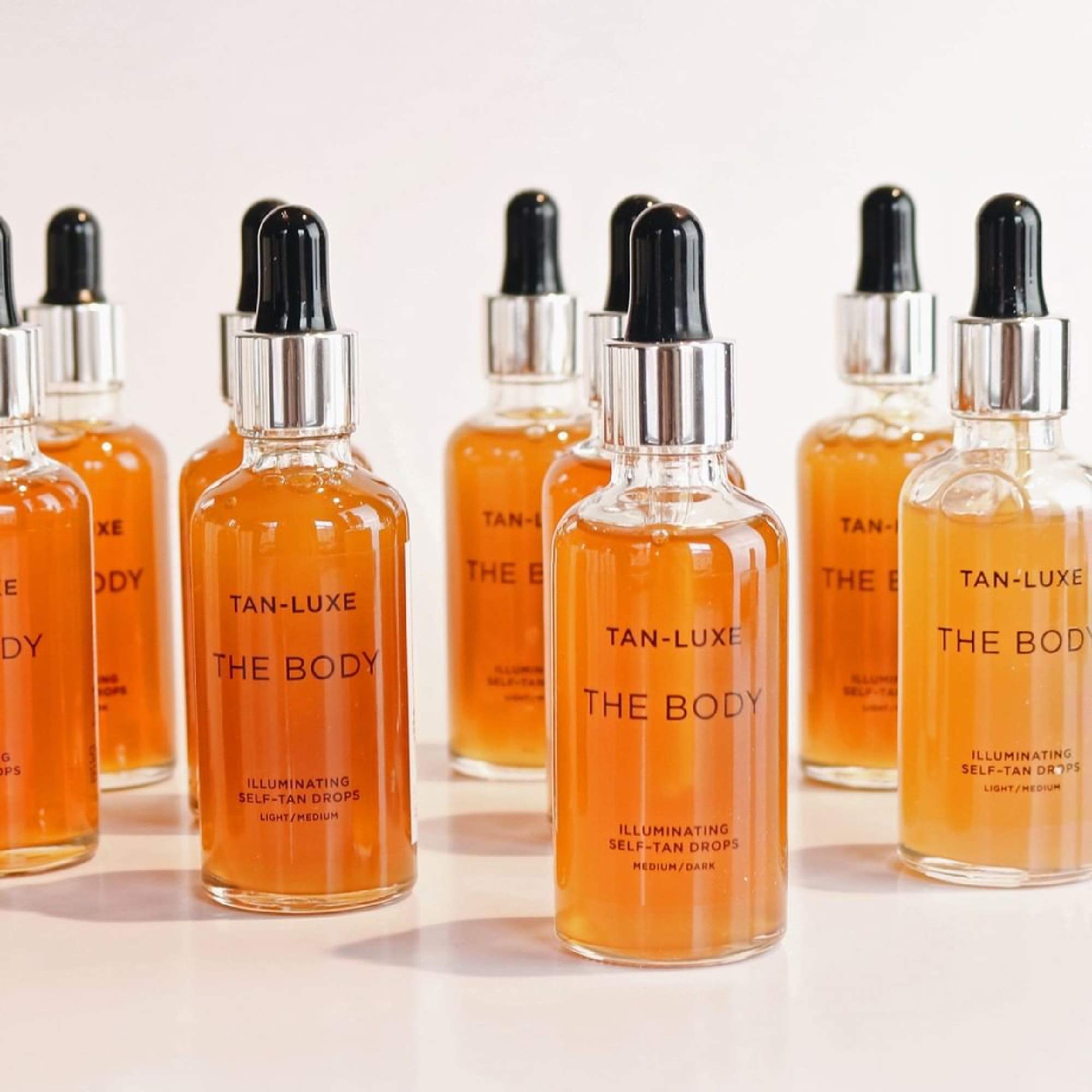 Tan-Luxe The Body glow on skin demonstrates a radiant, sun-kissed finish.