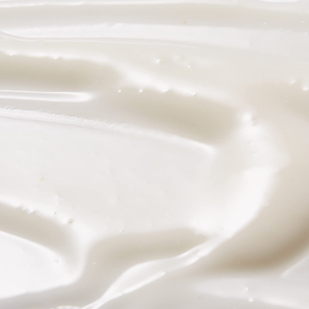 Tan-Luxe Gradual application on hands demonstrates even coverage for subtle glow
