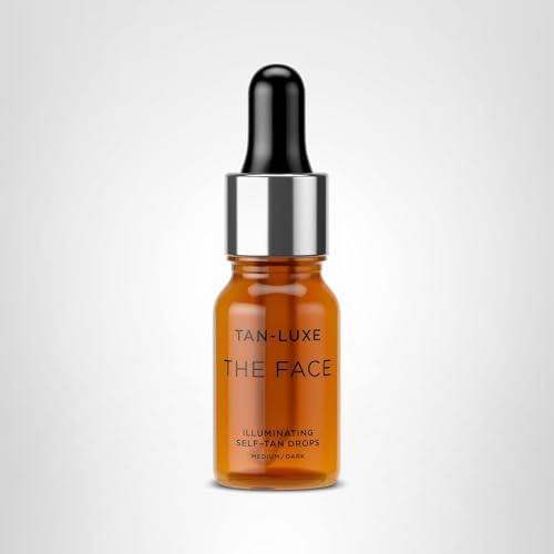 Tan-Luxe Streak-Free Finish delivers a natural-looking glow.